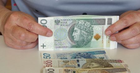 Wakacje kredytowe. Banki w blokach startowych. Ważny termin złożenia wniosku