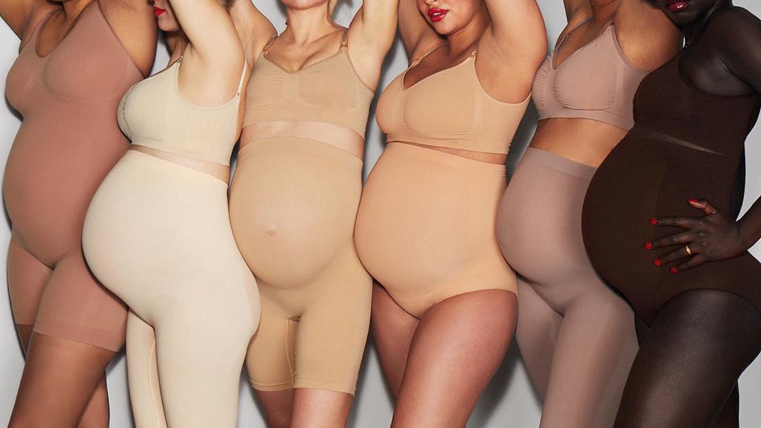 Kim Kardashian krytykowana po wypuszczeniu bielizny wyszczuplającej dla kobiet w ciąży