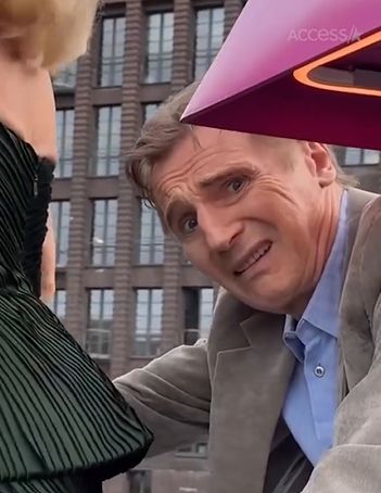 Pamela Anderson i Liam Neeson