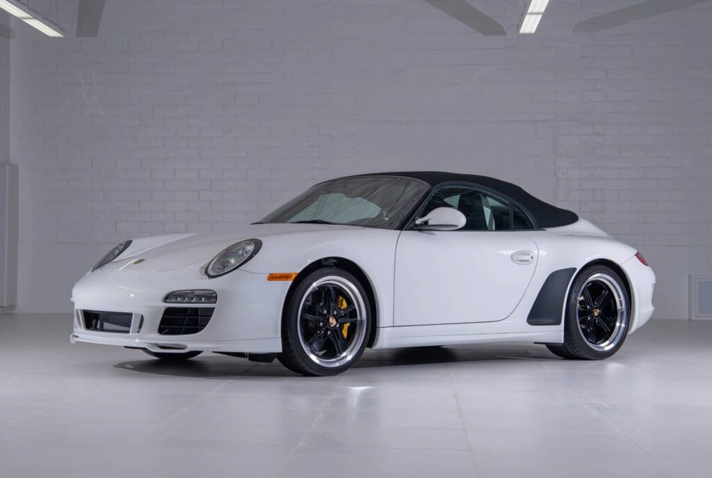 Kolekcja białych porsche