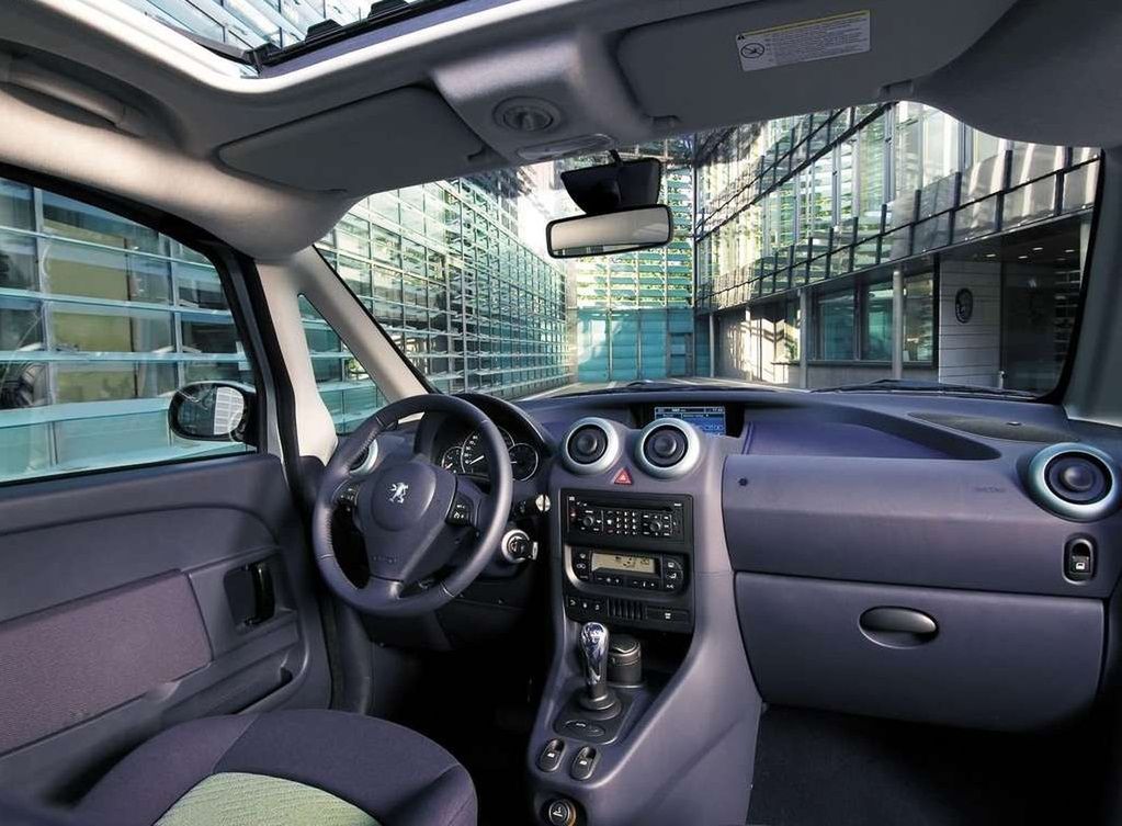 Peugeot 1007 Wnętrze