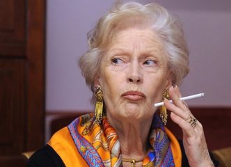 Lekarze zabronili Beacie Tyszkiewicz palić! "Przez papierosy trafiła na stół operacyjny. Ona nie chce o tym słyszeć"