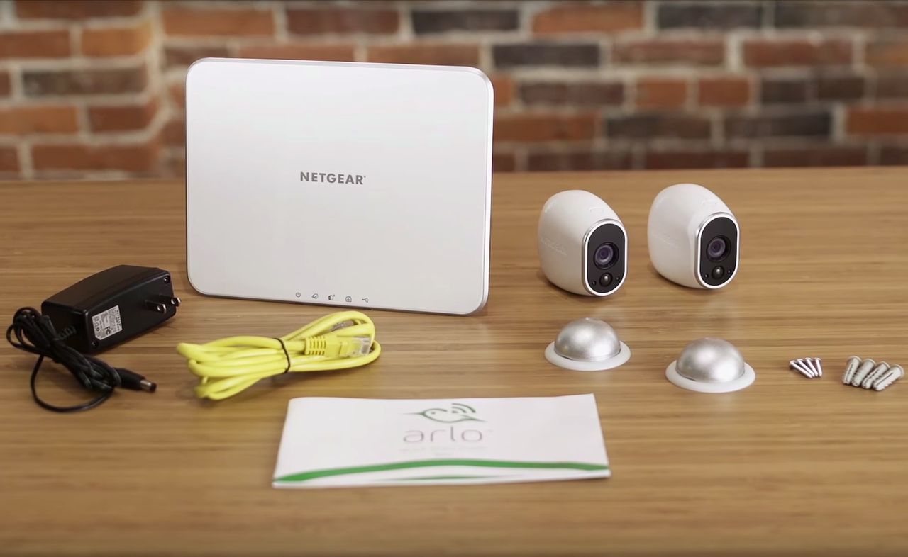 Netgear Arlo - zestaw z 2 kamerkami