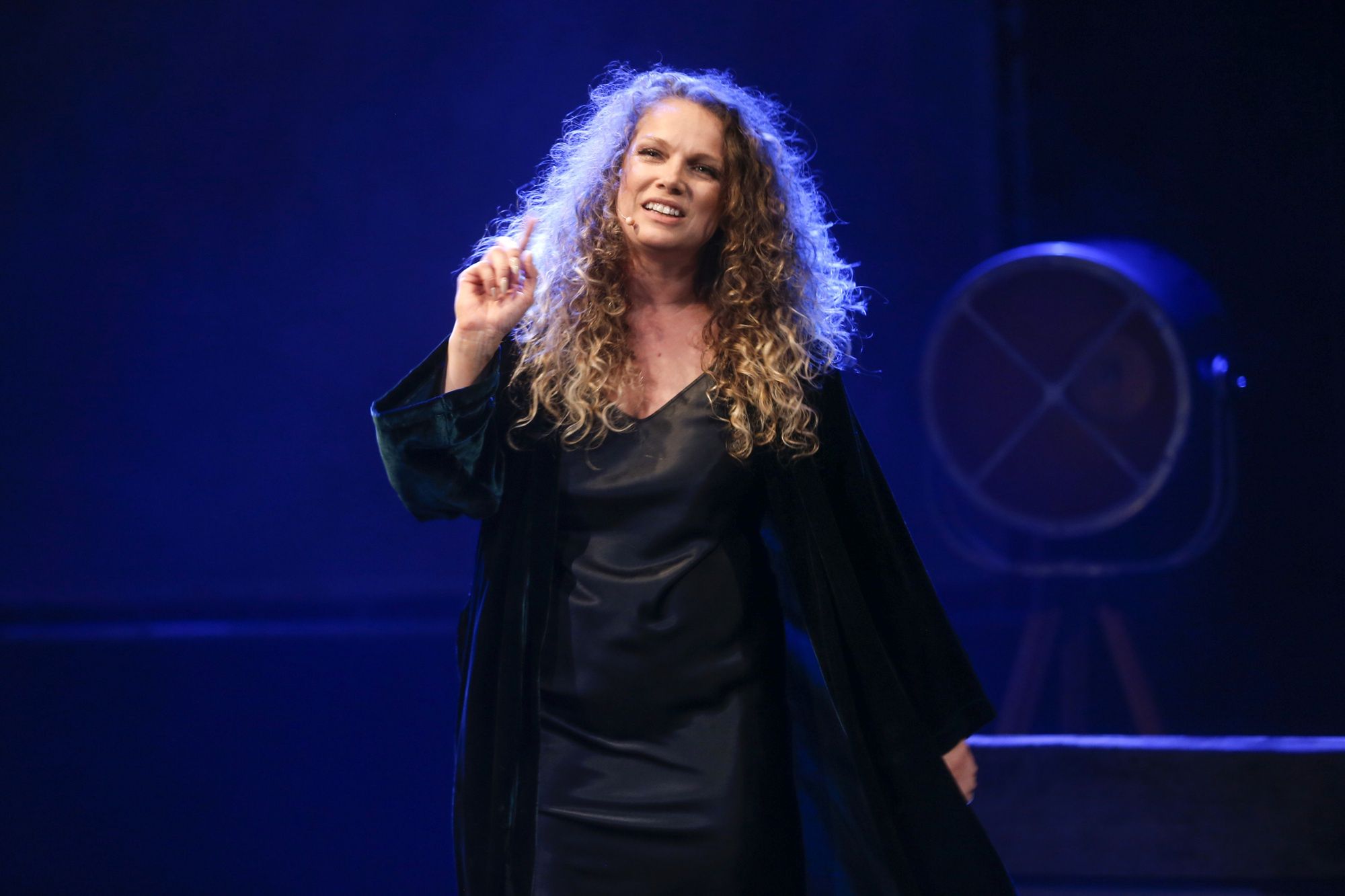 Joanna Liszowska prezentuje wdzięki na próbie w Teatrze Polonia