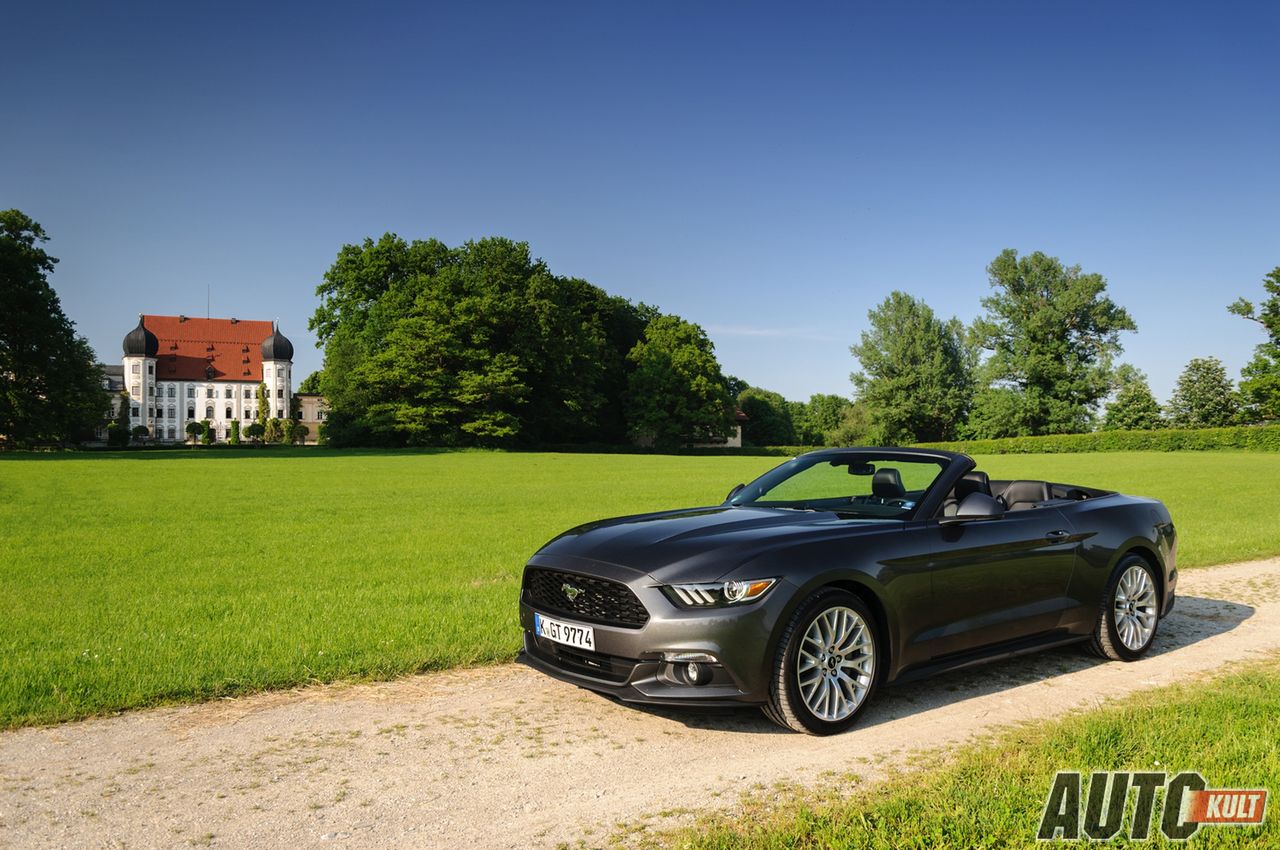 Ford Mustang 2,3 EcoBoost Convertible