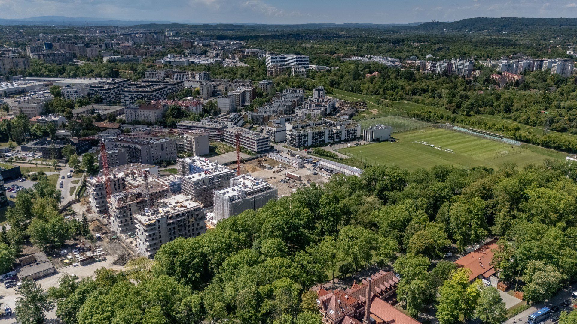 Zabudowa okolic ulicy Rydlówka w Krakowie, stadionu Garbarnii i parku zdrojowego Mateczny