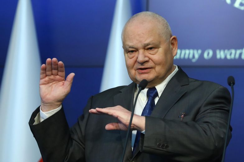 Adam Glapi�ski
Warszawa, 08.09.2022. Prezes Narodowego Banku Polskiego Adam Glapi�ski podczas konferencji prasowej w siedzibie NBP w Warszawie, 8 bm. Konferencja dot. oceny bie��cej sytuacji ekonomicznej w Polsce. (rg/ibor) PAP/Rafa� Guz
Rafa� Guz
dla medi�w, ekonomia, finanse, gospodarka, konferencja, NBP, prasowa, rada polityki pieni�nej, podwy�ka st�p procentowych, polityka pieni�na