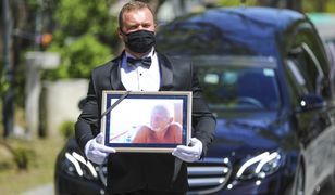 Tak wyglądał pogrzeb Bronisława Cieślaka. Aktora pożegnały tłumy