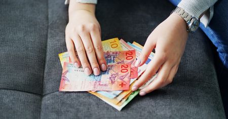 Zwrot w stronę gotówki. Szwajcarzy nie chcą rewolucji
