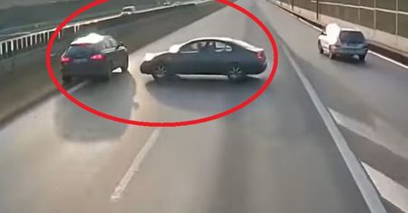Nagrał "paniusię w Nissanie" z A1. Kierowca musiał uciec na pas zieleni