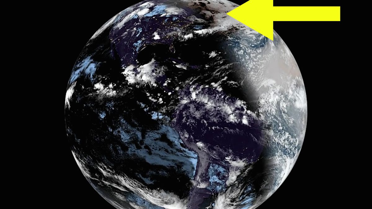 Jak wyglądało zaćmienie Słońca z kosmosu? Widać to na zachwycającym filmie 1