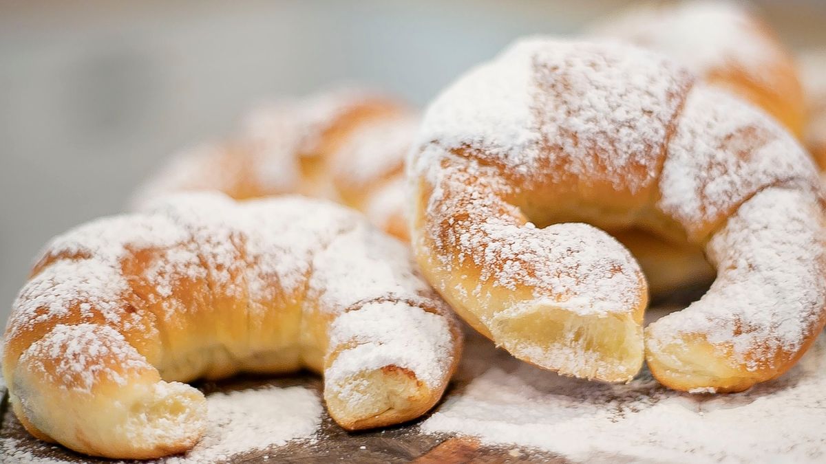 Przepis na rogaliki z marmoladą. Wychodza lepsze niż ze sklepu