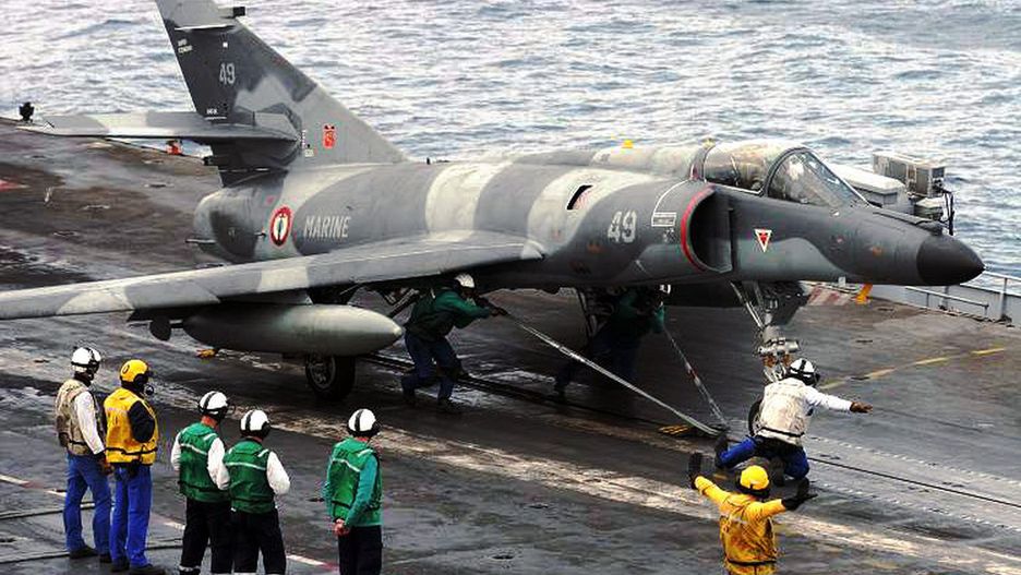 Dassault Super Étendard na pokładzie lotniskowca