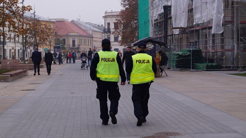 policjanci policja patrol funkcjonariusze