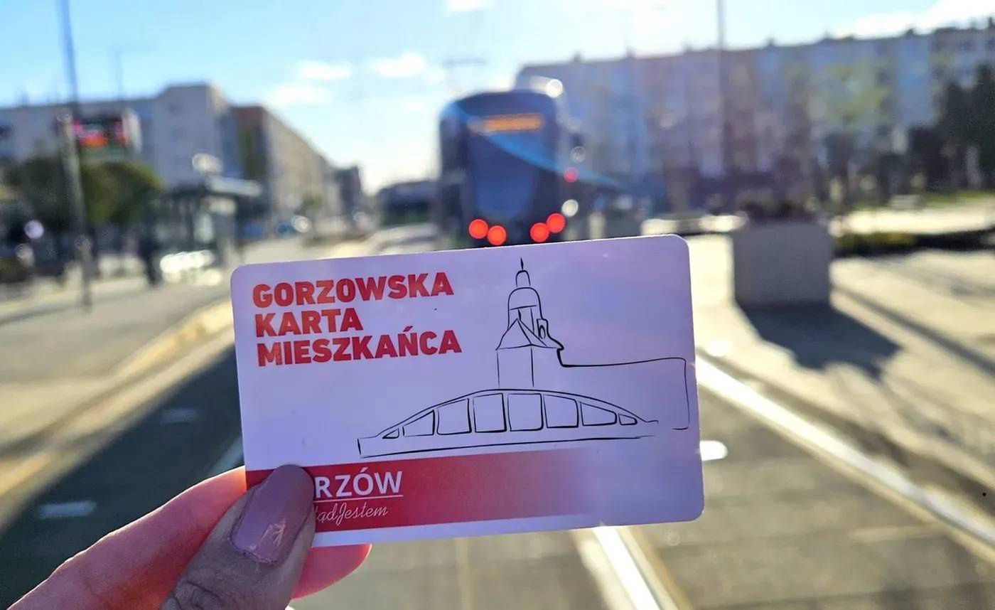 Darmowa komunikacja w Gorzowie. Co jeszcze daje Karta Mieszkańca?