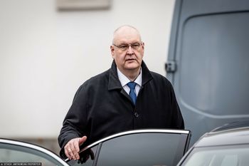 Śledztwo ws. "zamachu stanu". Umorzono jeden z wątków