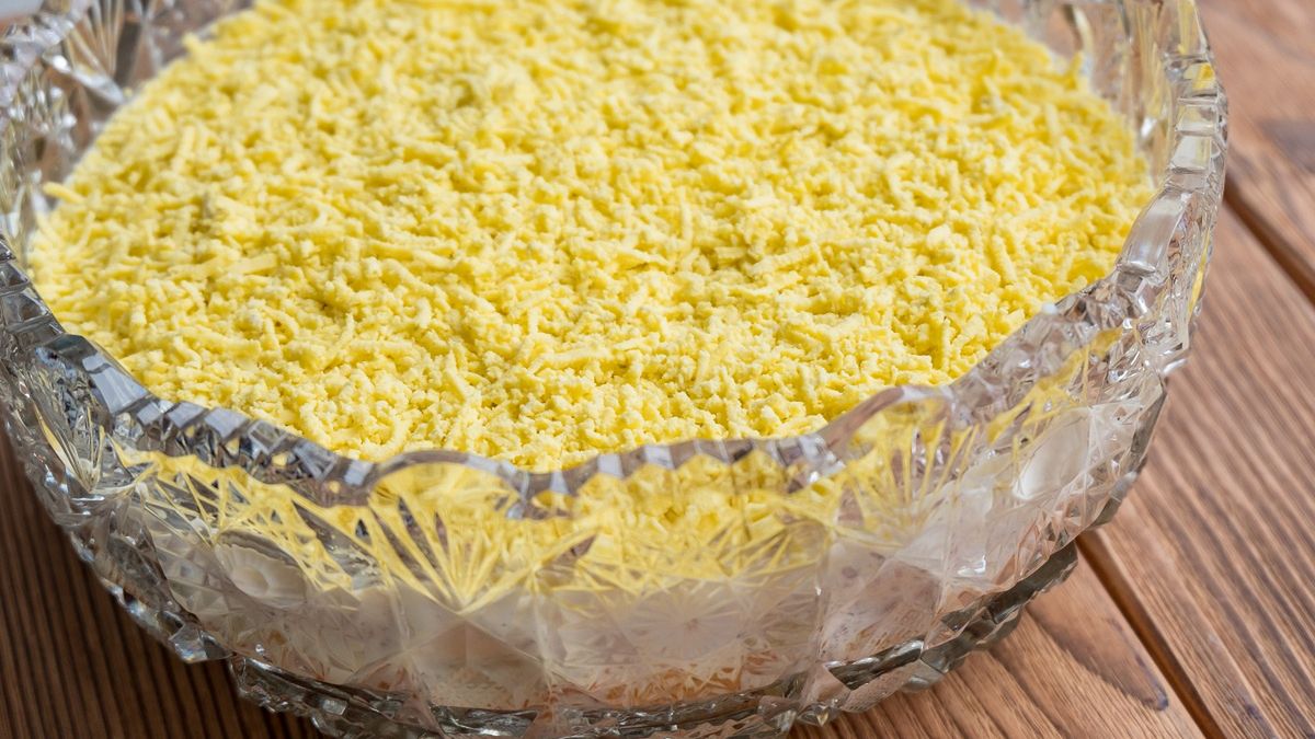 Teściowa na Wielkanoc robi sałatkę mimoza