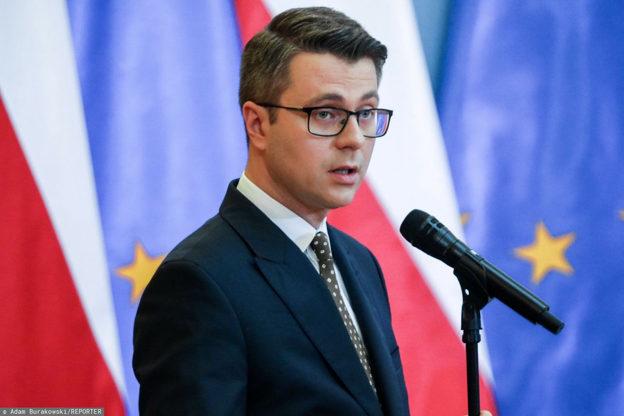 Zwrot ws. dostaw broni? Bloomberg: Polska łagodzi retorykę