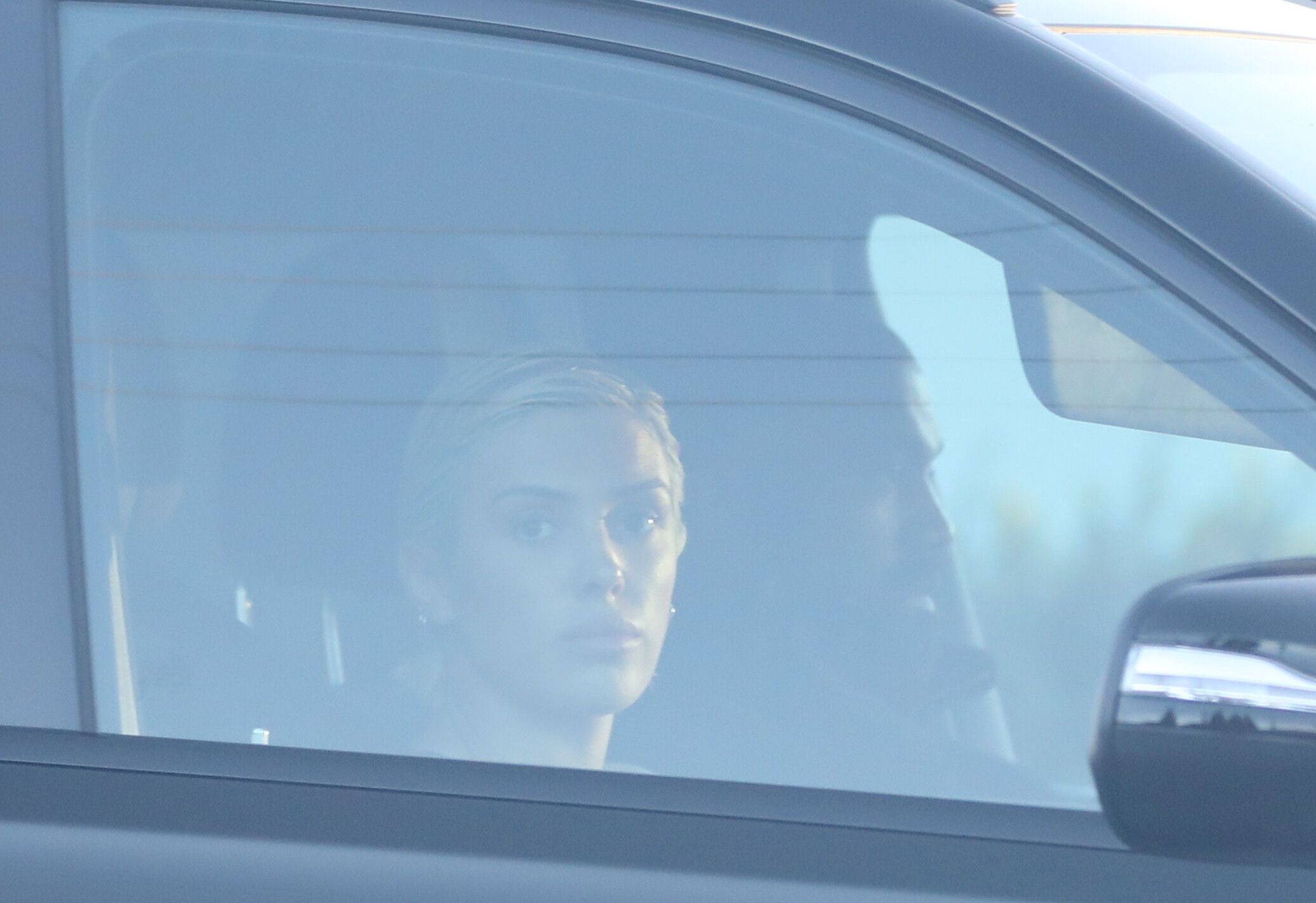 Kanye West został oskarżony o NAPAŚĆKanye West and wife Bianca Censori in Thousand Oaks going to see basketball game,Image: 752403257, License: Rights-managed, Restrictions: , Model Release: no, Pictured: Kim Kardashian, Credit line: Juliano / X17 / ForumJuliano / X17 / Forumcar;married, category_code_pxc