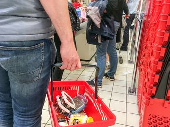Nie rób tego w sklepie. "Może to zostać uznane za kradzież"