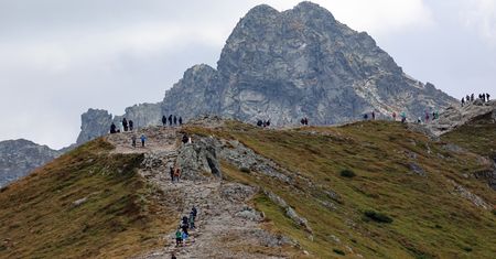 Najpierw śnieg a teraz to. Taki widok na tatrzańskich szlakach