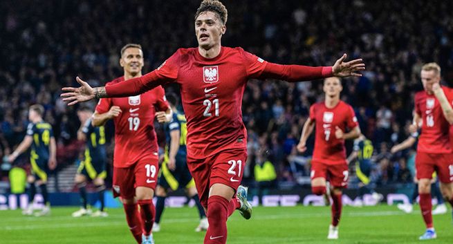 W TVP najdrożsi polscy piłkarze. Nawet ćwierć mln zł za spot