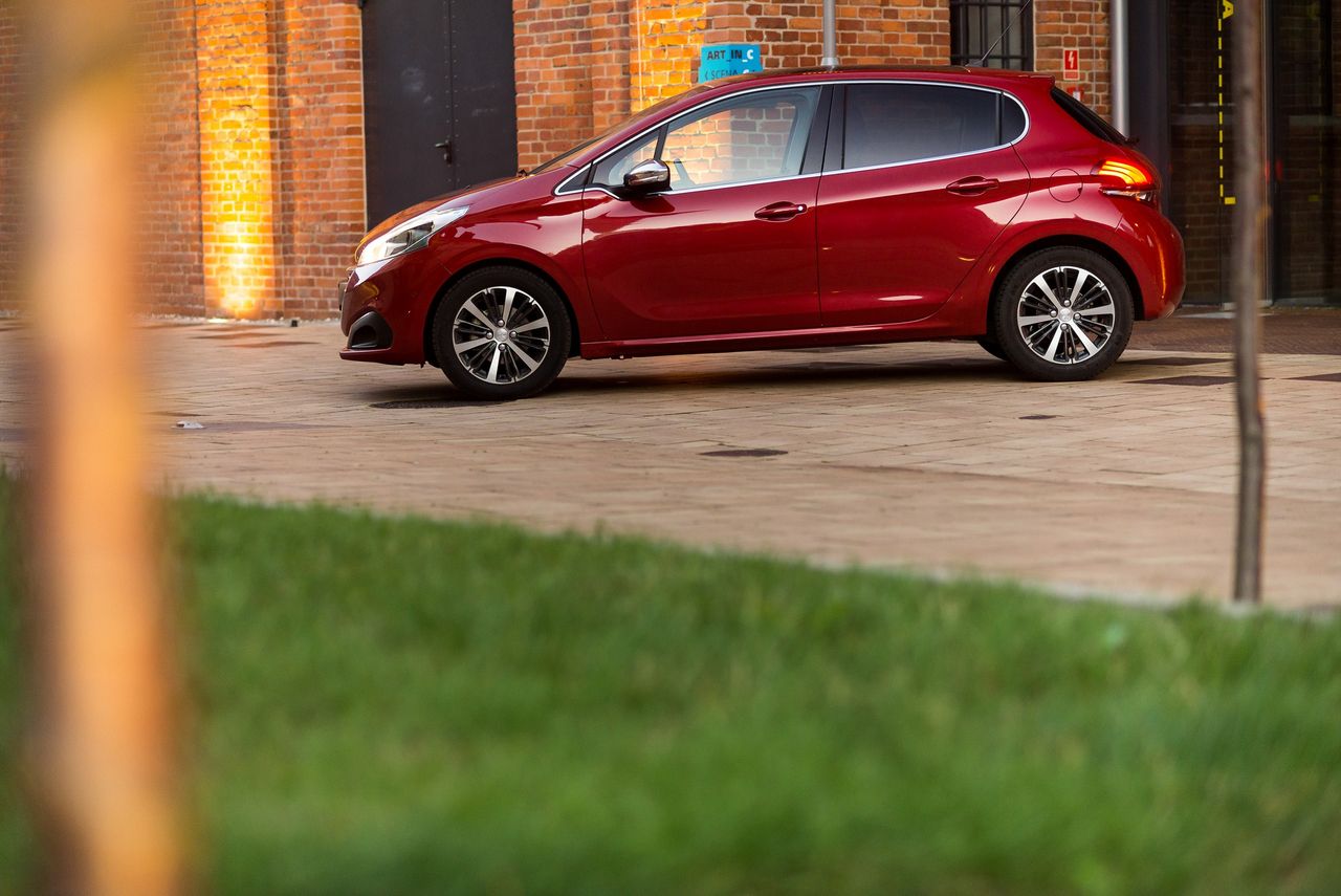 Peugeot 208 1.6 BlueHDi 100 KM Allure - test [wideo]