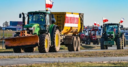 Rolnicy protestują w całej Polsce. "Nie dla zasady". To wywarcie presji w ostatnim możliwym momencie