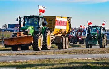 Rolnicy protestują w całej Polsce. "Nie dla zasady". To wywarcie presji w ostatnim możliwym momencie