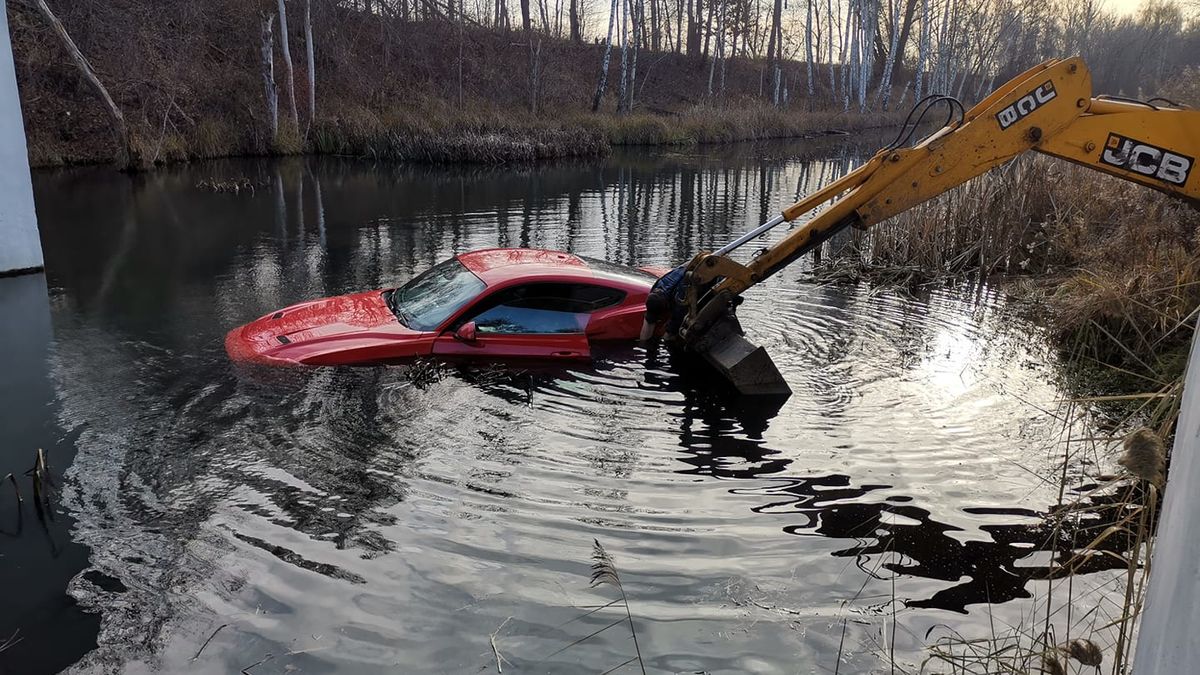 Na szczęście zbiornik nie okazał się przesadnie głęboki.