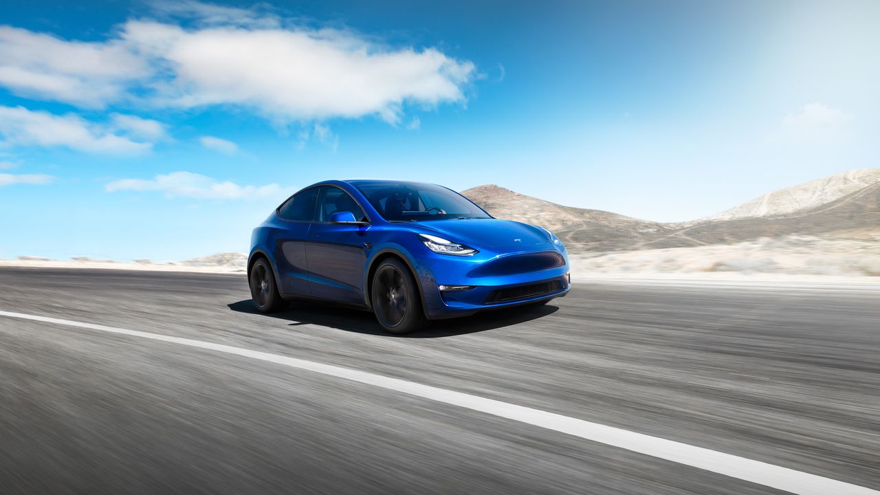 Nowa Tesla Model Y wygląda jak napompowany Model 3
