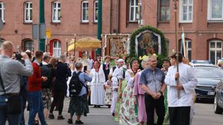 Boże Ciało 2025 w Lipinach. Był barwny korowód i modlitwa