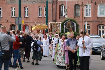 Boże Ciało 2025 w Lipinach. Był barwny korowód i modlitwa