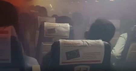Szok w samolocie. Kabina wypełniła się dymem