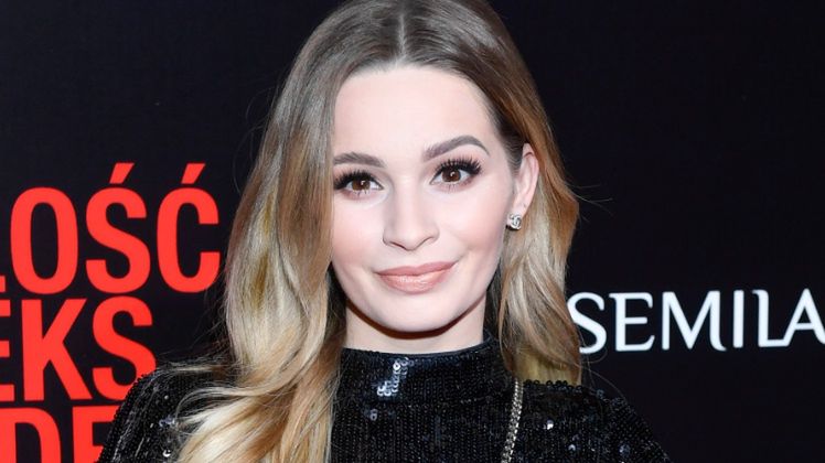 Ewelina Lisowska przekonuje, że nigdy nie ingerowała w urodę