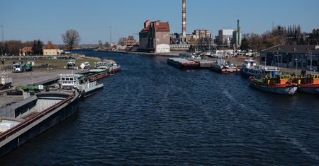 Radni wojewódzcy PiS naciskają na Elbląg. Chcą przejęcia portu przez rząd