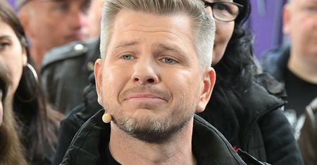 Filip Chajzer w ogniu krytyki. Oskarżenia od byłych podwładnych: "Nie opłacał moich składek, choć były POTRĄCANE"