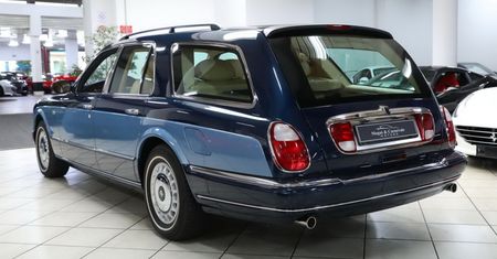 Rolls-Royce dla rodziny. Silver Seraph Wagon jest bardziej kontrowersyjny niż Cullinan