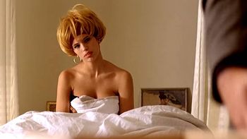 Późnym wieczorem tłumy przed telewizorami. Tego filmu lepiej nie przegapić