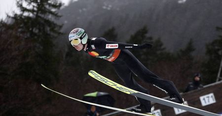 PŚ w skokach - Zniszczoł siódmy w Planicy, zwycięstwo Laniska, rekord Prevca
