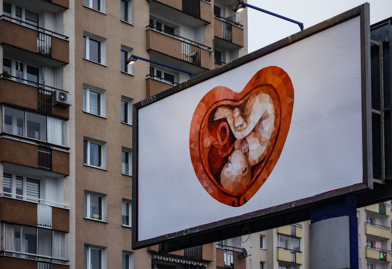 Plakat antyaborcyjny środowisk prolife