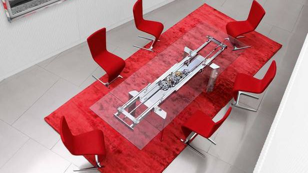 Stół Astrolab sam rozsunie swój blat. I zrobi to w wielkim stylu! 1