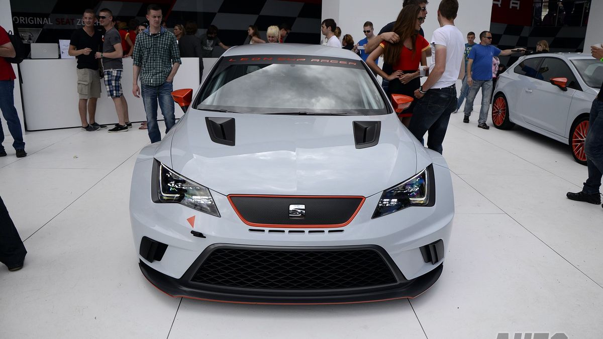 33. GTI Treffen am Wörthersee - Seat Leon Cupra Racer [galeria] 1