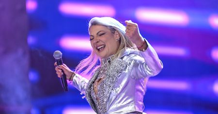 Skradła show w sylwestra. Obok tej kreacji trudno przejść obojętnie