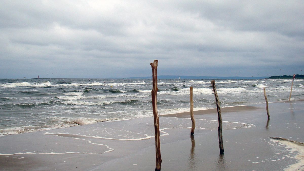 IMGW ogłosił ostrzeżenie II stopnia przed sztormem 