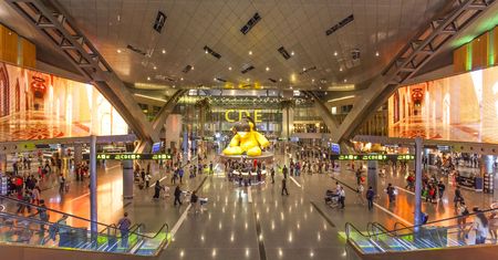 Doha. Na lotnisku znaleziono noworodka. Pasażerki samolotu zmuszono do badania ginekologicznego