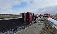 Zderzyli się z wypełnioną ciężarówką. Tragedia na Podlasiu, jest ofiara