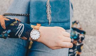 Tanie i modne zegarki damskie – jak dopasować je do stylizacji?