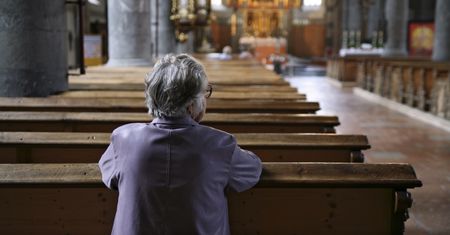 Sekularyzacja w Polsce nabiera tempa. Młodzież odwraca się od religii