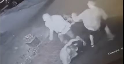 Radom. Awantura pod sklepem. Pracownica brutalnie pobita przez klienta